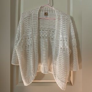 JM Collection White Short Sleeved Crochet Cardigan